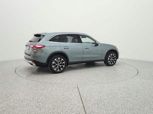 Verde Silver Metallic 2026 Mercedes-Benz GLC 350e Base