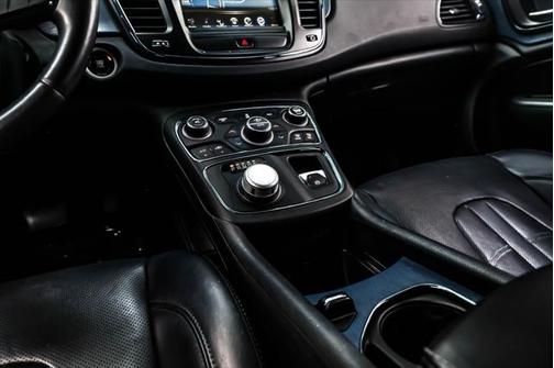 2016 Chrysler 200 S
