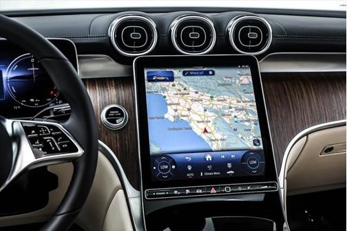 2025 Mercedes-Benz GLC 350e Base