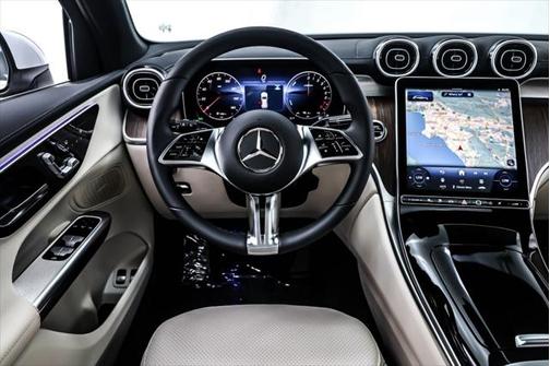 2025 Mercedes-Benz GLC 350e Base