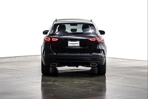 2022 Mercedes-Benz GLA 250 Base