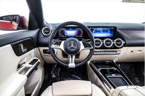 2025 Mercedes-Benz GLA 250 Base