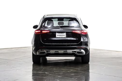 2025 Mercedes-Benz GLC 300 Base