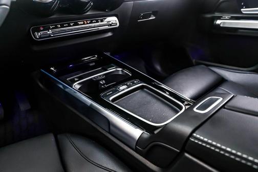 2025 Mercedes-Benz GLB 250 4MATIC