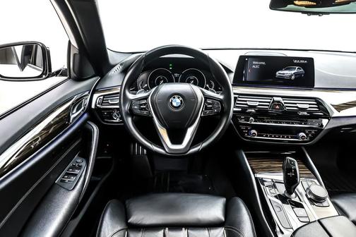 2018 BMW 530e iPerformance