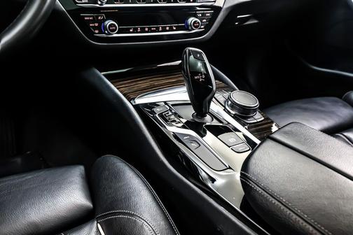 2018 BMW 530e iPerformance