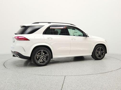 Polar White 2026 Mercedes-Benz GLE 450 4MATIC