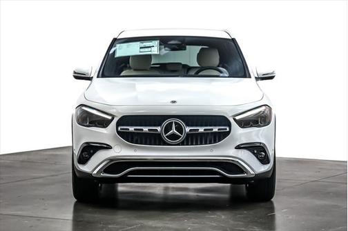 2025 Mercedes-Benz GLA 250 Base