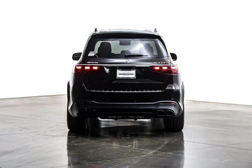 2026 Mercedes-Benz AMG GLS 63 Base