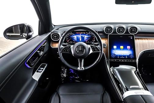 2025 Mercedes-Benz GLC 300 Base