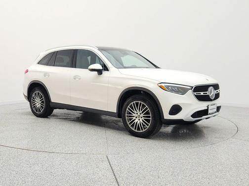 Polar White 2026 Mercedes-Benz GLC 300 Base