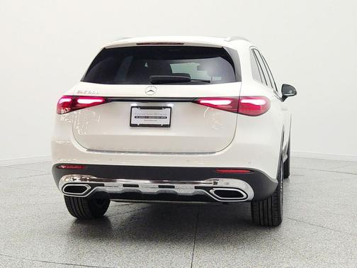 Polar White 2026 Mercedes-Benz GLC 300 Base