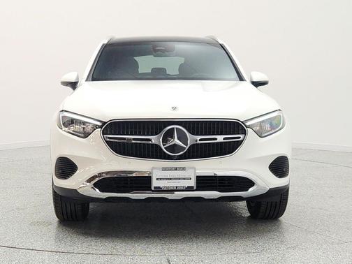 Polar White 2026 Mercedes-Benz GLC 300 Base