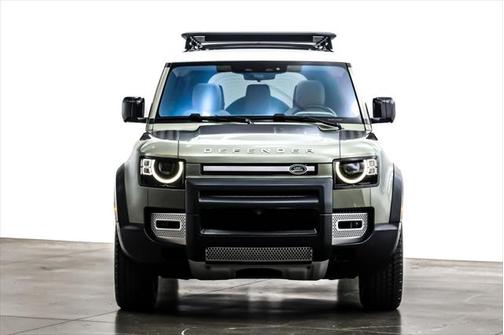 2022 Land Rover Defender 110 SE