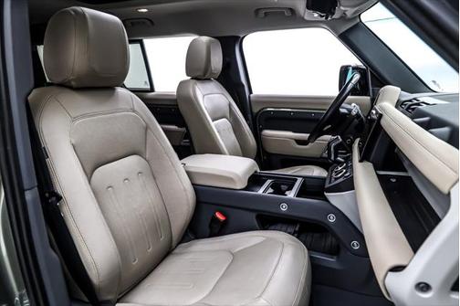 2022 Land Rover Defender 110 SE