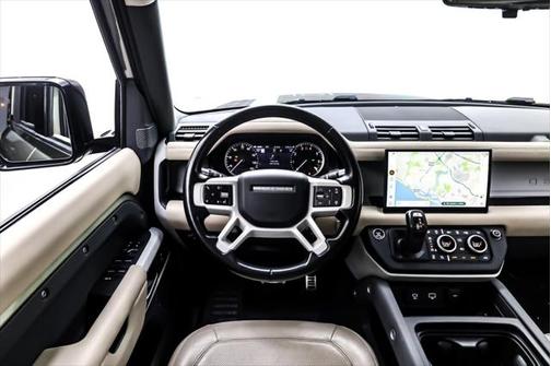 2022 Land Rover Defender 110 SE