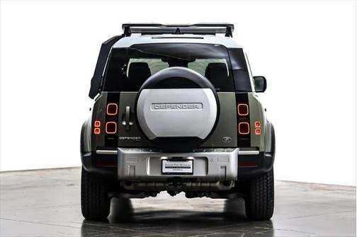 2022 Land Rover Defender 110 SE