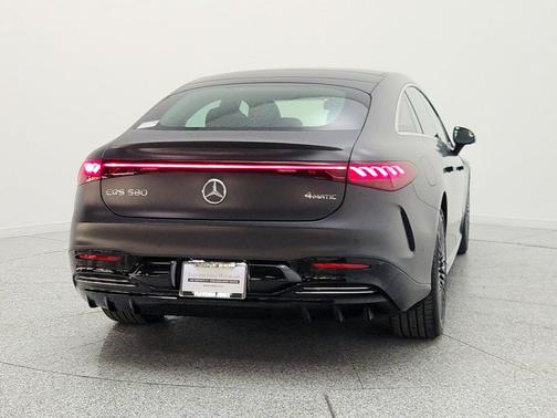 MANUFAKTUR Graphite Grey Magno 2026 Mercedes-Benz EQS 580 4MATIC