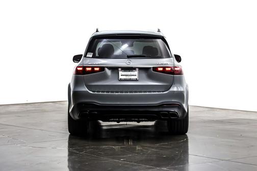 2026 Mercedes-Benz AMG GLS 63 Base