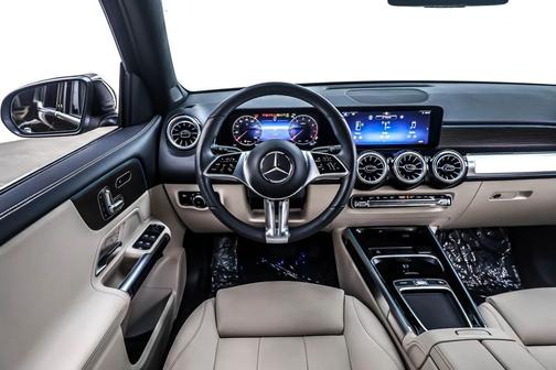 2025 Mercedes-Benz GLB 250 Base