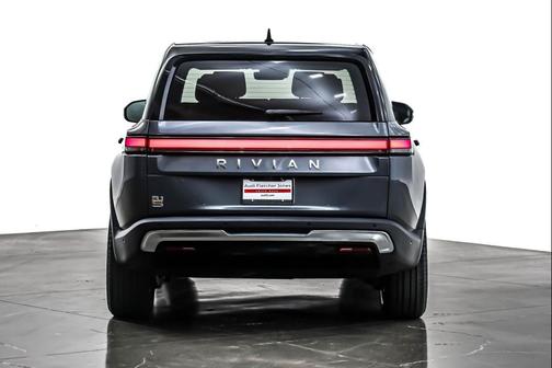 2023 Rivian R1S Adventure