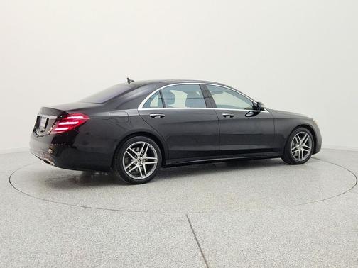 Black 2018 Mercedes-Benz S-Class S 560