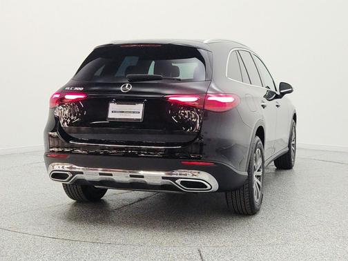 Black 2026 Mercedes-Benz GLC 300 Base