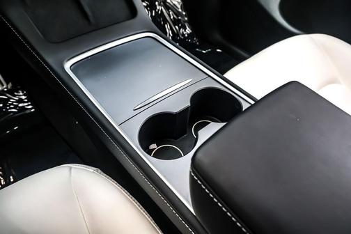 2024 Tesla Model Y Performance Dual Motor All-Wheel Drive