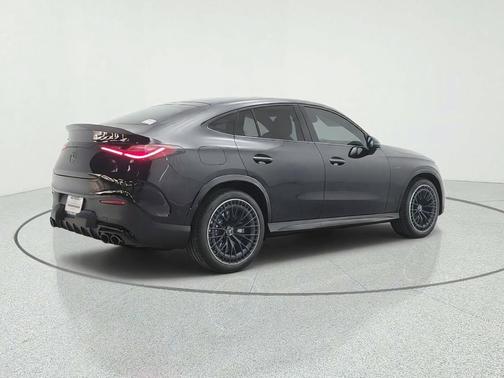 Black 2027 Mercedes-Benz GLC 300 Base