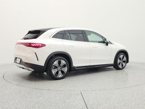 Polar White 2026 Mercedes-Benz EQE 320+ EQE 320+ SUV