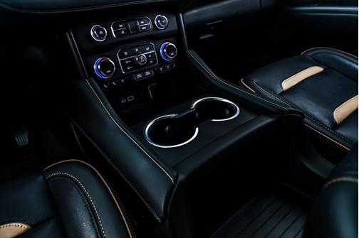 2023 GMC Yukon 4WD AT4