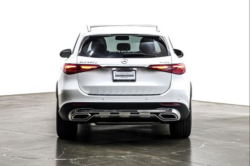 2025 Mercedes-Benz GLC 350e Base