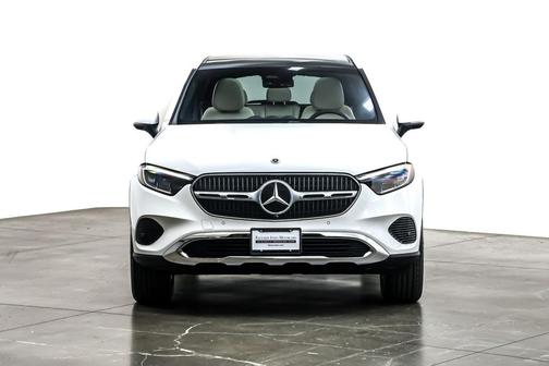 2025 Mercedes-Benz GLC 350e Base