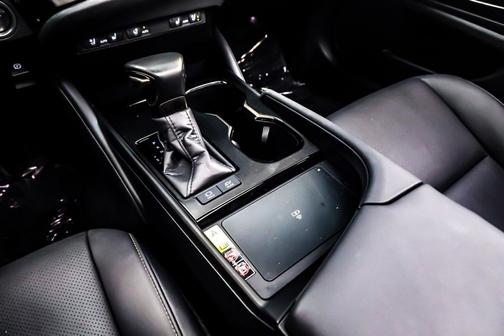 2024 Lexus ES 300h Base