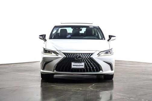 2024 Lexus ES 300h Base
