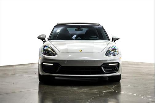 2023 Porsche Panamera Platinum Edition