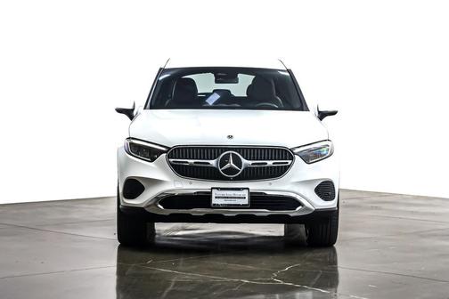 2025 Mercedes-Benz GLC 300 Base