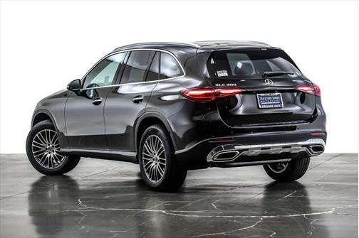 2025 Mercedes-Benz GLC 300 Base