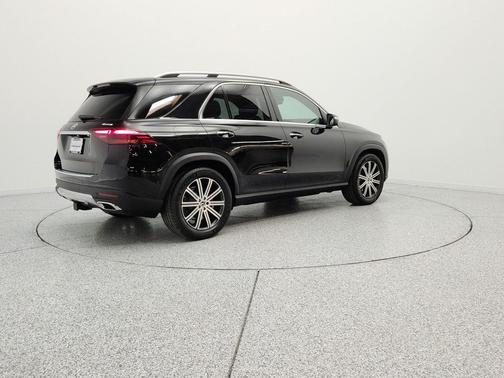 Obsidian Black Metallic 2026 Mercedes-Benz GLE 350 4MATIC