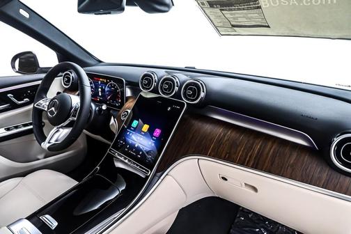 2026 Mercedes-Benz GLC 300 Base
