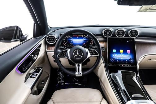 2026 Mercedes-Benz GLC 300 Base