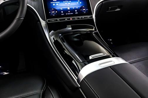 2026 Mercedes-Benz GLC 300 Base