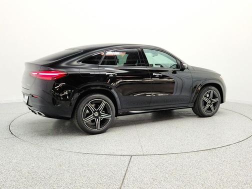 Obsidian Black Metallic 2026 Mercedes-Benz GLE 450 4MATIC