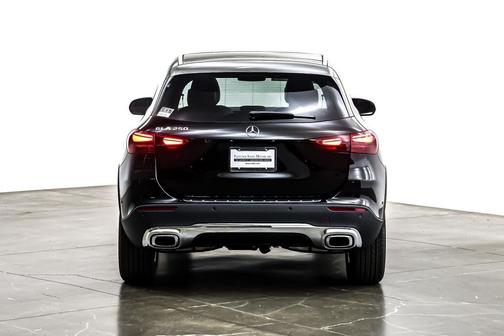 2026 Mercedes-Benz GLA 250 4MATIC