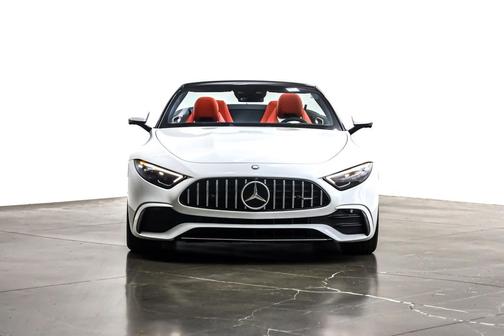 MANUFAKTUR Moonlight White Metallic 2023 Mercedes-Benz AMG SL 43 Base
