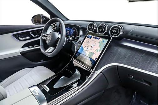 2025 Mercedes-Benz GLC 350e Base