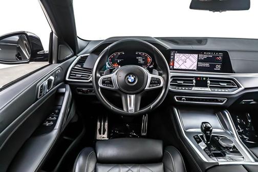 2023 BMW X6 xDrive40i