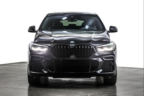 2023 BMW X6 xDrive40i