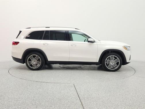Polar White 2026 Mercedes-Benz GLS 450 4MATIC