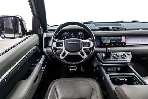 2023 Land Rover Defender 110 SE